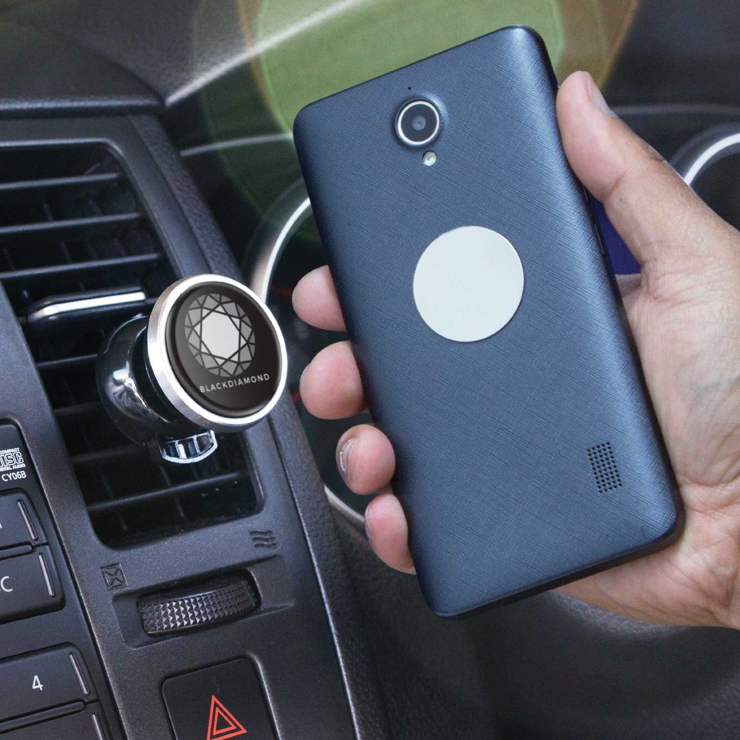 Nuvo Magnetic Phone Holder - Image 3