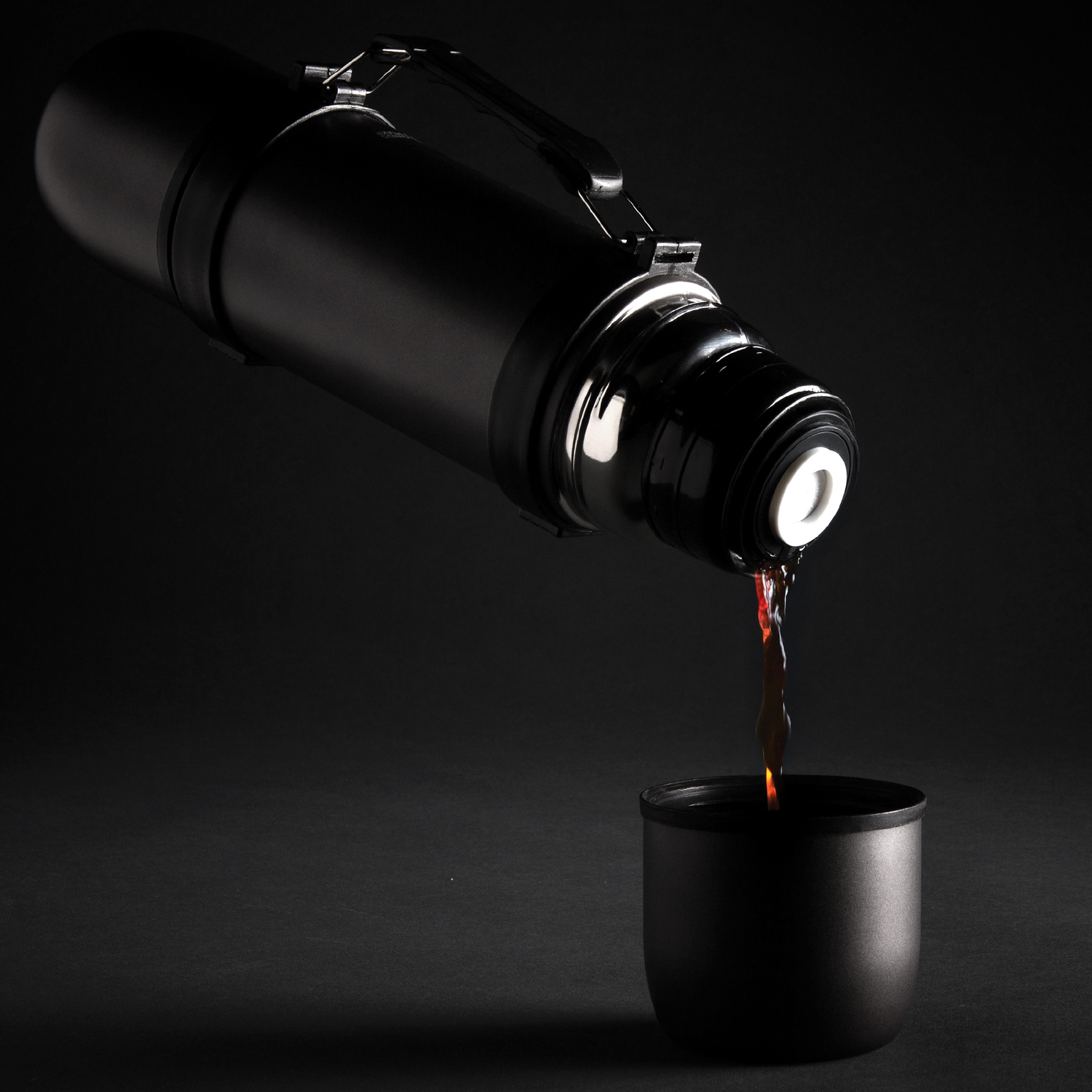 Swiss Peak Duo Cup Vacuum Flask - Image 4