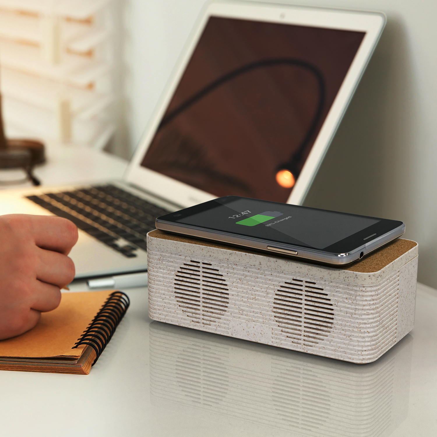 NATURA Oaken Speaker Wireless Charger - Image 7