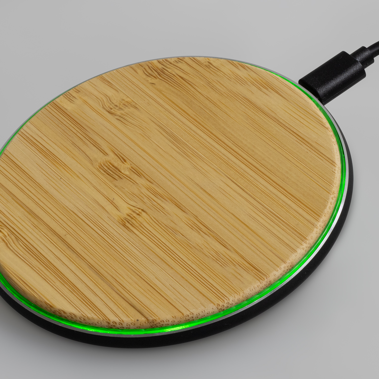 Bamboo 15W Wireless Fast Charger - Image 3