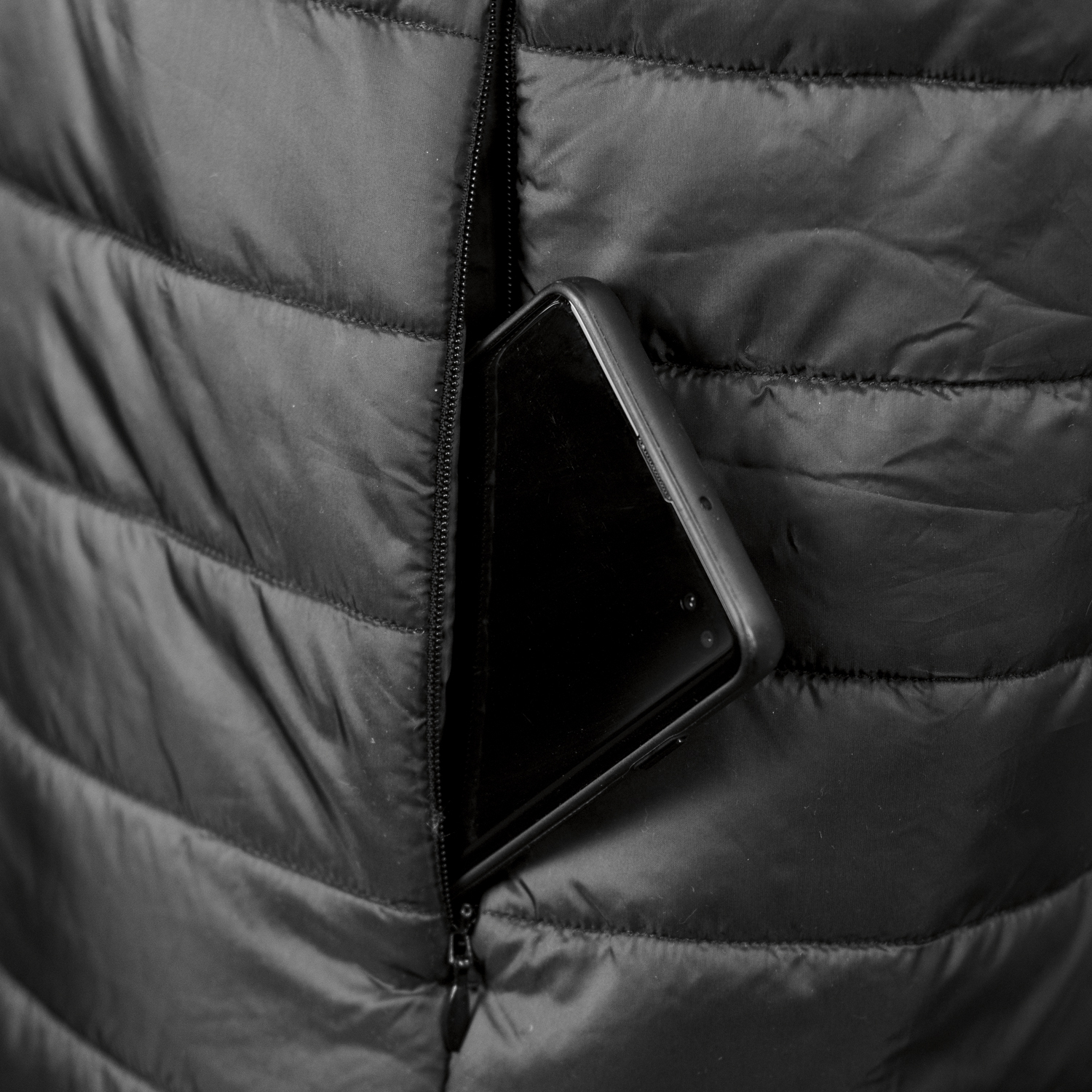 TRENDSWEAR Frazer Womens Puffer Vest - Image 7