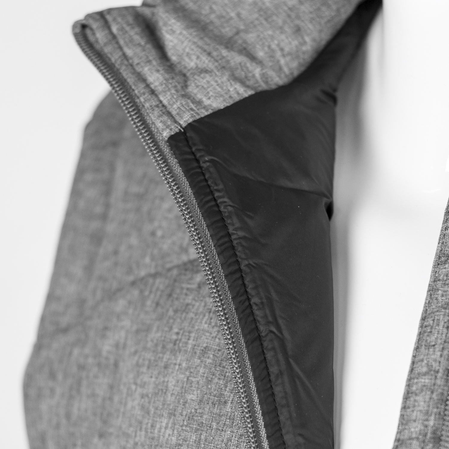 TRENDSWEAR Newport Mens Puffer Vest - Image 6
