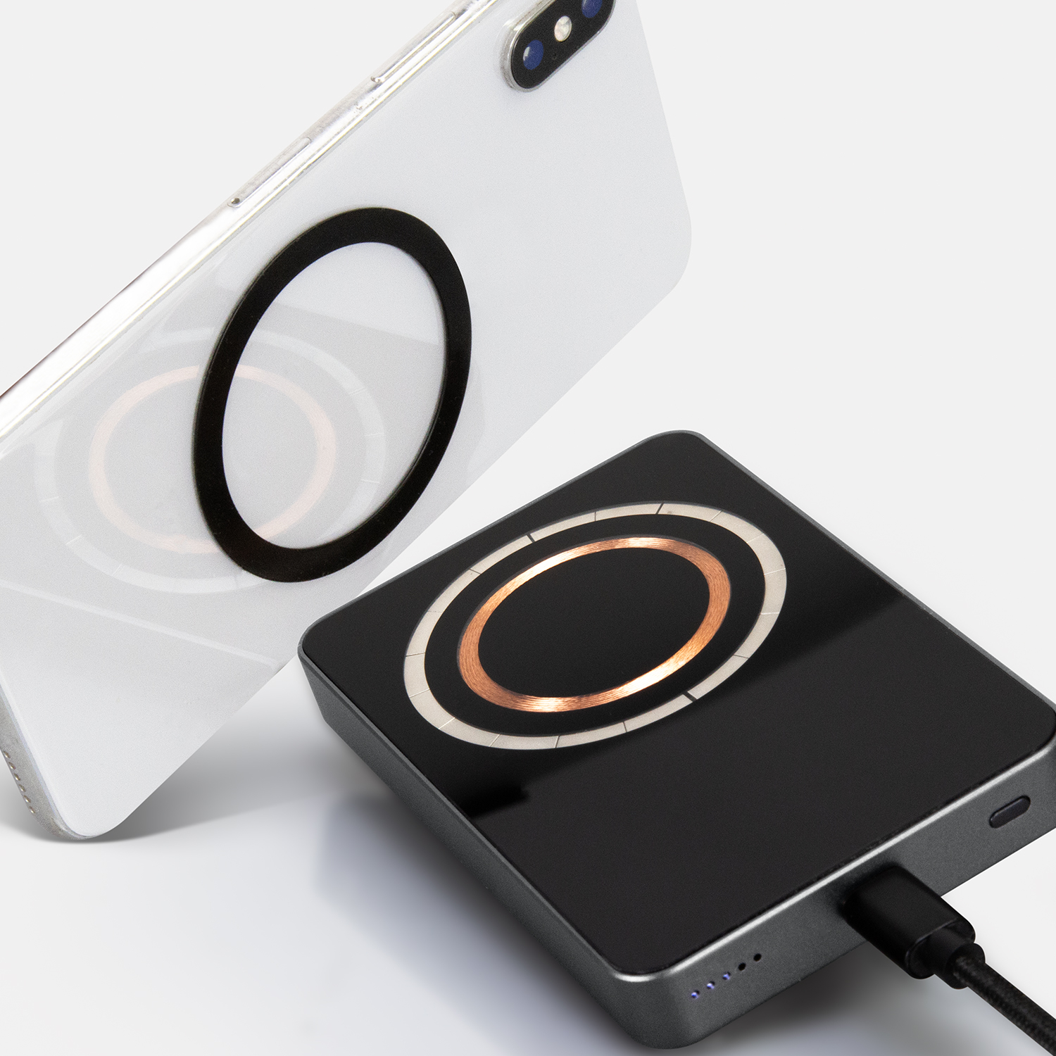 INGENIO Arc Wireless Charging Power Bank - Image 6