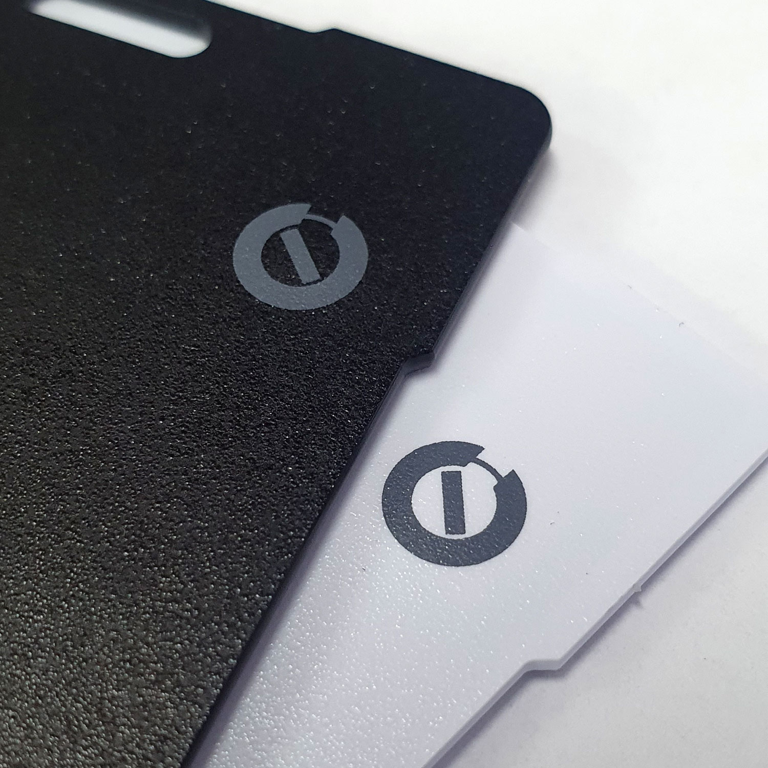 Carbon Bluetooth Tracker - Image 6
