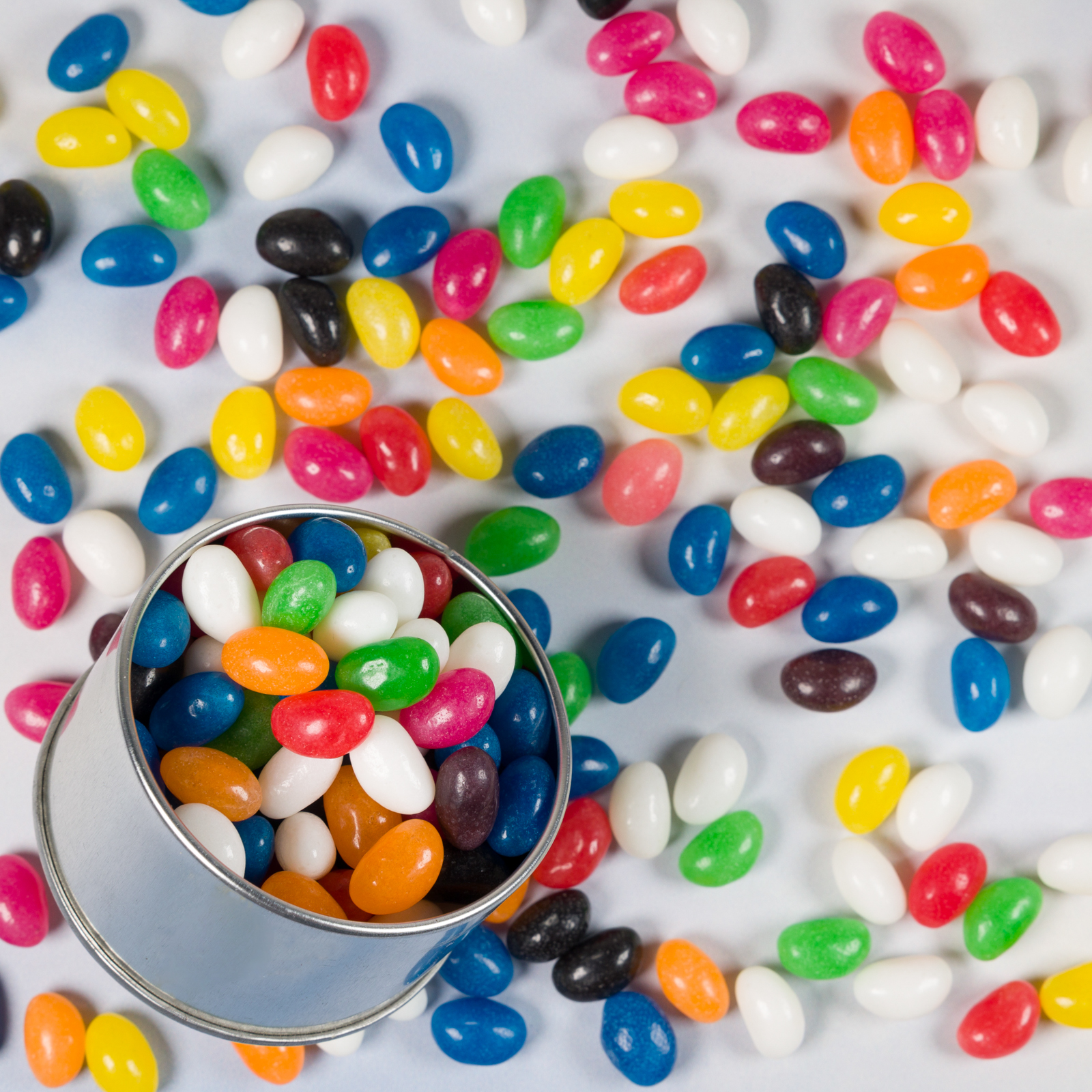 Assorted Colour Mini Jelly Beans in Silver Round Tin - Image 3